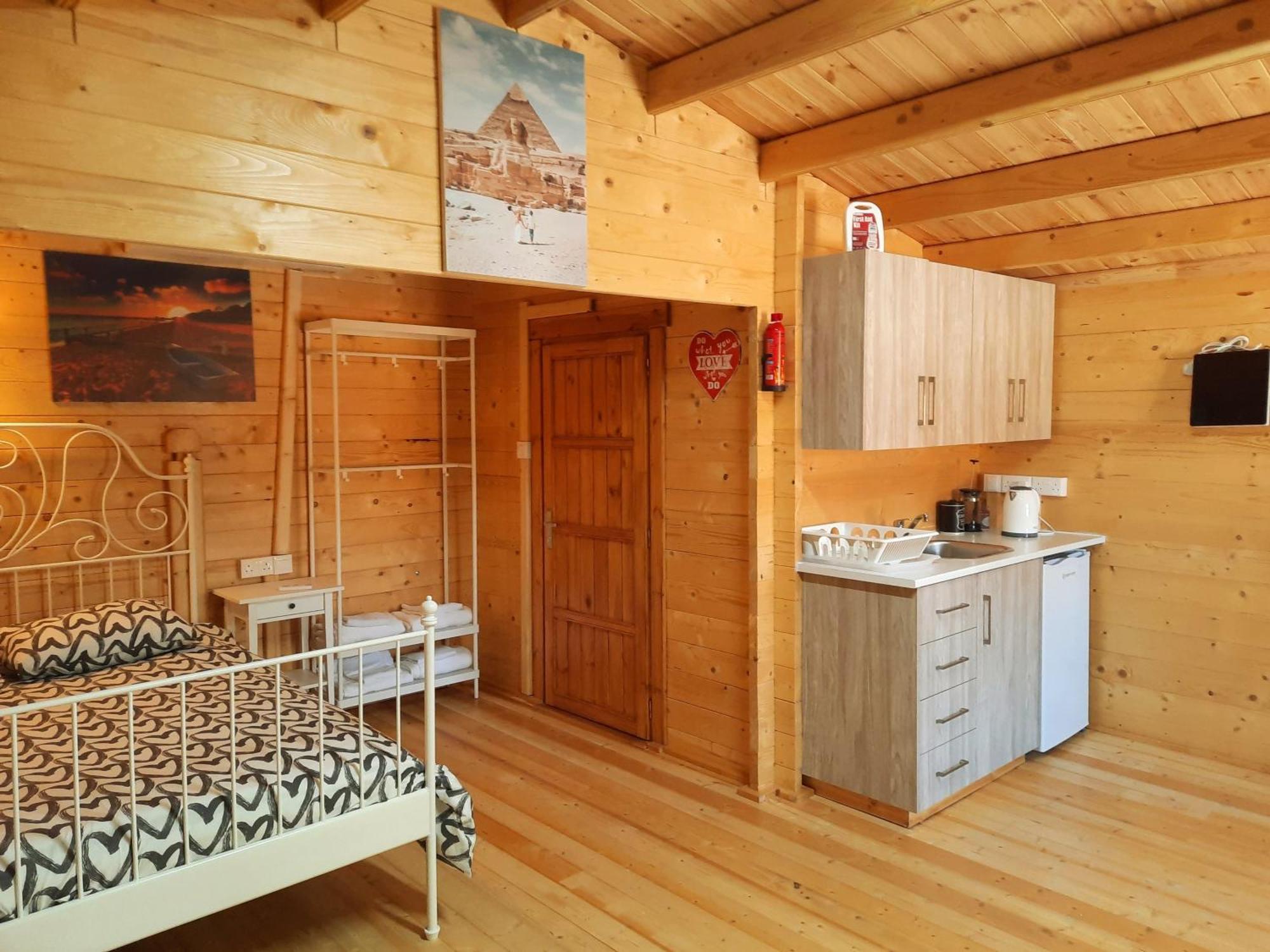 Cyprus Glamping Park Hotel Agios Theodoros Eksteriør billede